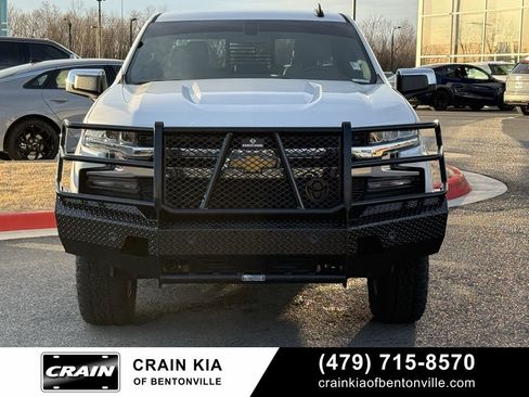 Used 2019 Chevrolet Silverado 1500 LT w/ Texas Edition image 2