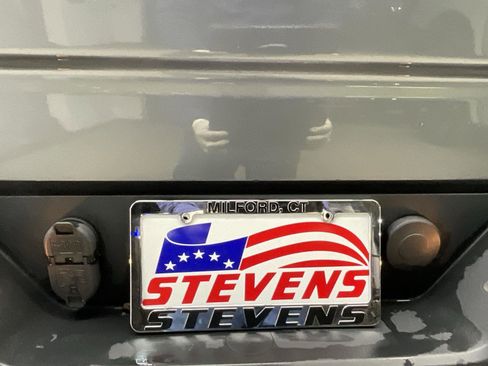 Used 2020 Chevrolet Silverado 1500 LT Trail Boss image 8