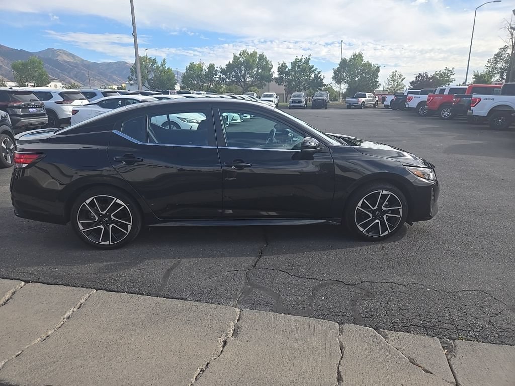 Used 2025 Nissan Sentra SR FWD image 4
