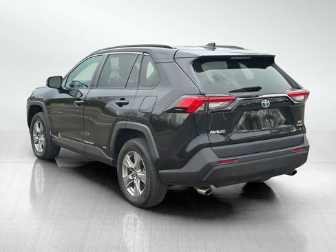 Used 2023 Toyota RAV4 XLE w/ Convenience Package AWD/4WD image 5