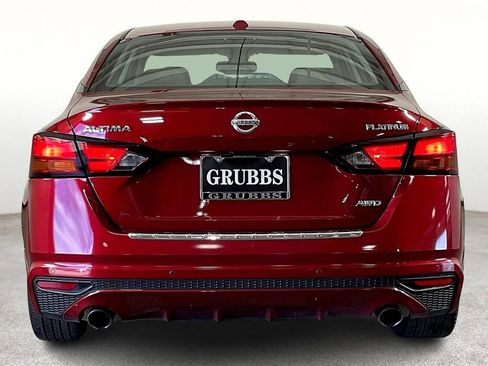 Used 2019 Nissan Altima 2.5 Platinum image 6