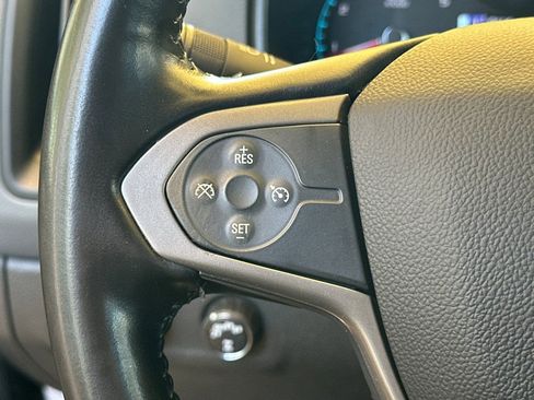 Used 2018 Chevrolet Colorado Z71 AWD/4WD image 27