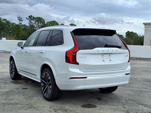 New 2026 Volvo XC90 B6 Ultra image 5