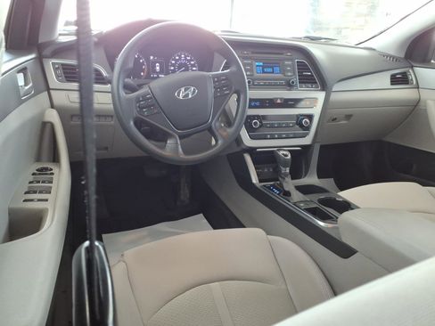Used 2015 Hyundai Sonata SE image 14