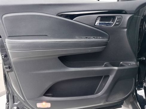 Used 2018 Honda Pilot Elite image 29