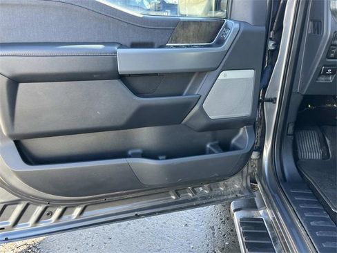 Used 2023 Ford F150 Lariat w/ Equipment Group 502A High image 27