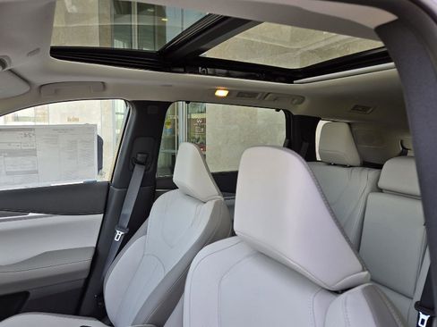 New 2026 INFINITI QX60 Luxe w/ Cargo Package AWD/4WD image 6