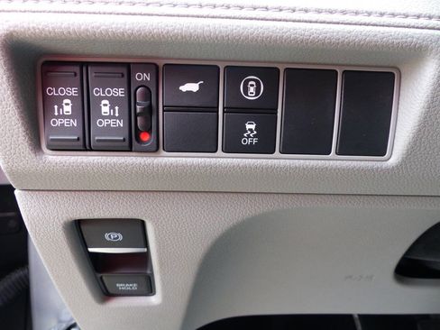 Used 2024 Honda Odyssey EX-L image 25