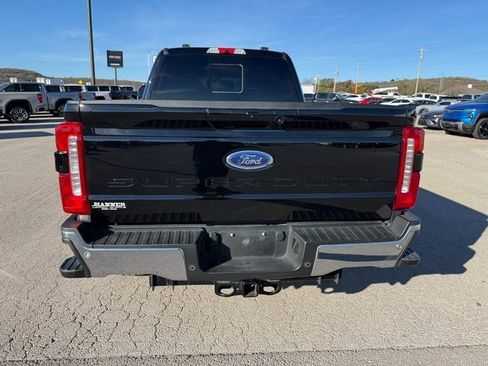 Used 2025 Ford F250 Lariat w/ Chrome Package image 5