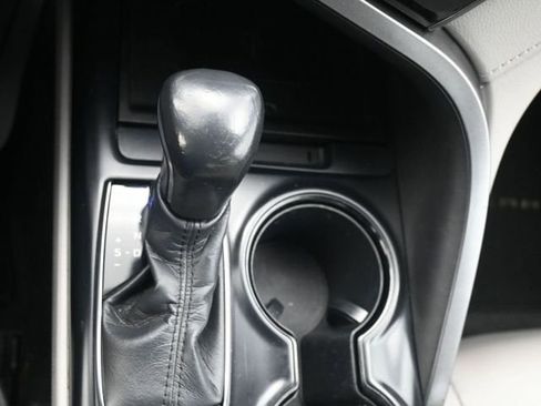 Used 2019 Toyota Camry L image 20