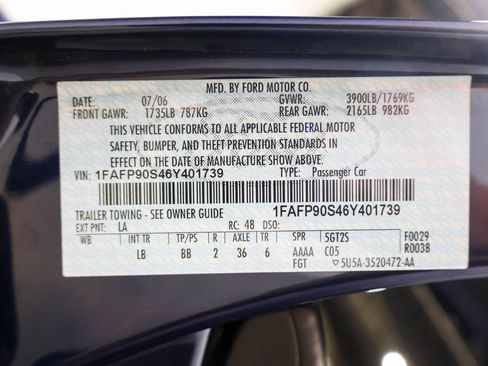 Used 2006 Ford GT RWD image 92
