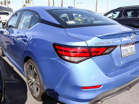 Used 2021 Nissan Sentra SR w/ SR Premium Package image 8