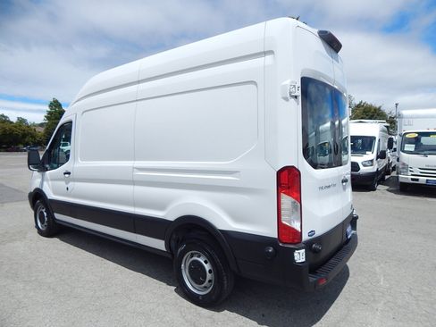 Used 2018 Ford Transit 350 148 High Roof RWD image 6