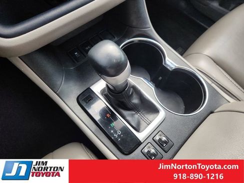 Used 2019 Toyota Highlander XLE image 23