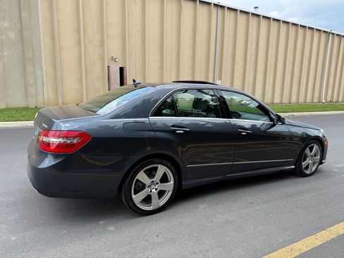 Used 2011 Mercedes-Benz E 350 4MATIC Sedan image 13