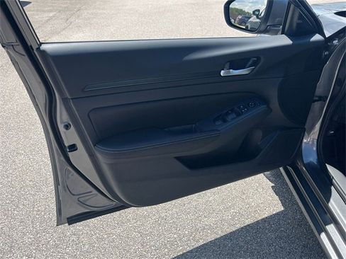 New 2025 Nissan Altima 2.5 SV w/ SV Premium Package image 11