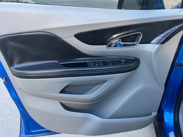 Used 2015 Buick Encore Convenience FWD image 18
