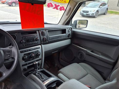 Used 2007 Jeep Commander Sport AWD/4WD image 8