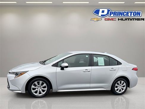 Used 2024 Toyota Corolla LE image 4