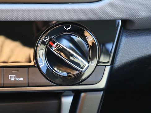 New 2026 Kia Seltos LX image 29