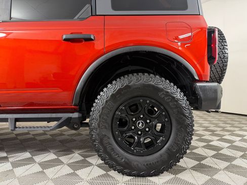 Used 2023 Ford Bronco Wildtrak AWD/4WD image 29