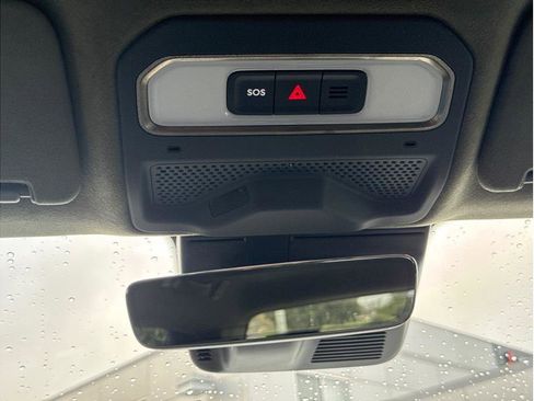 Used 2022 Rivian R1T Adventure image 18