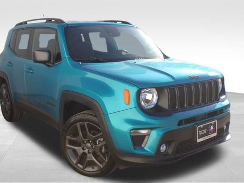 Used 2021 Jeep Renegade Latitude image 3