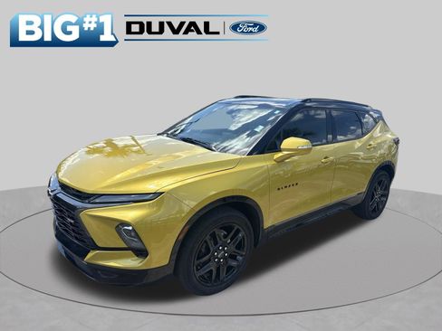Used 2024 Chevrolet Blazer RS w/ Driver Confidence II Package FWD image 2