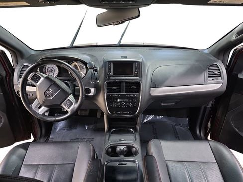 Used 2017 Dodge Grand Caravan GT FWD image 9