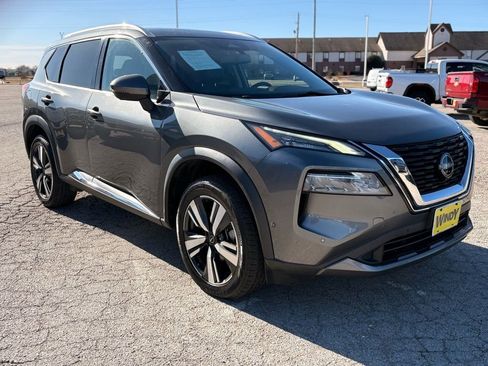 Used 2023 Nissan Rogue SL w/ SL Premium Package AWD/4WD image 3