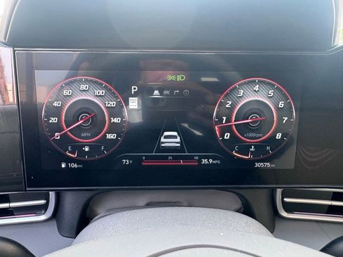Used 2025 Hyundai Elantra SEL FWD image 14