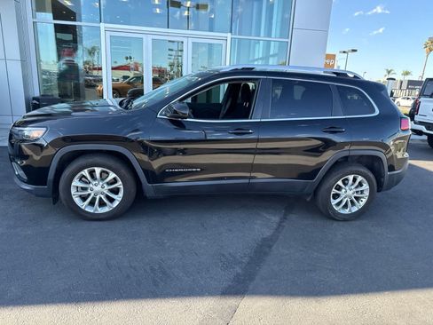 Used 2019 Jeep Cherokee Latitude w/ Popular Appearance Group FWD image 20