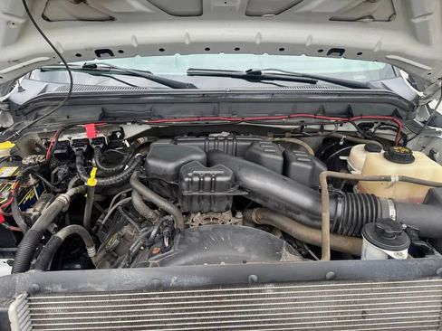 Used 2015 Ford F250 XL w/ Snow Plow Prep Package AWD/4WD image 10