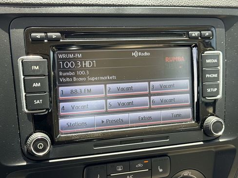 Used 2015 Volkswagen Jetta SE FWD image 23