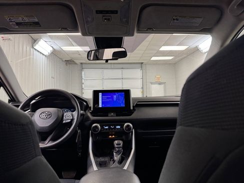 Used 2023 Toyota RAV4 LE image 19