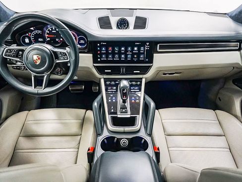 Used 2023 Porsche Cayenne GTS w/ Premium Package Plus image 13