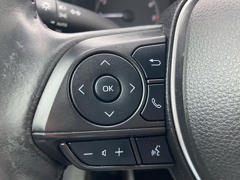 Used 2023 Toyota Corolla Cross LE image 24