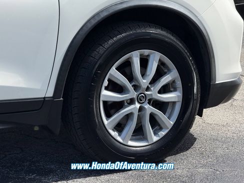 Used 2020 Nissan Rogue SV FWD image 7