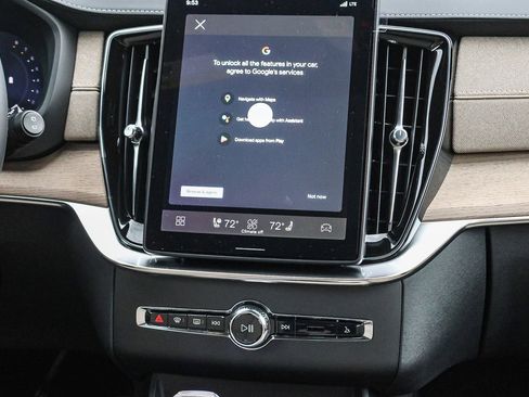 New 2026 Volvo XC90 B5 Plus w/ Protection Package image 22