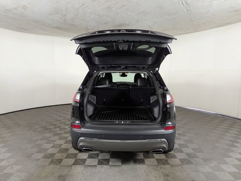 Used 2019 Jeep Cherokee Limited image 9