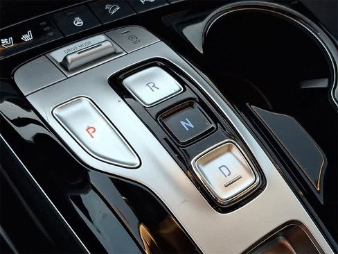 Used 2024 Hyundai Tucson Limited image 14