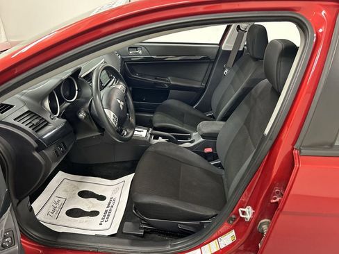 Used 2017 Mitsubishi Lancer ES FWD image 9