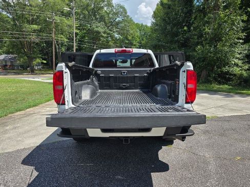 Used 2017 Chevrolet Colorado LT w/ LT Convenience Package image 33