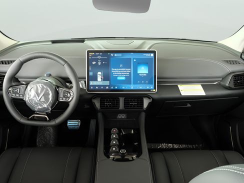 New 2025 VinFast VF 8 Eco AWD/4WD image 5