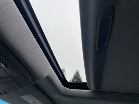 Used 2018 Chevrolet Tahoe Premier image 40