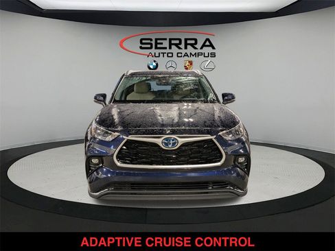 Used 2022 Toyota Highlander XLE image 17