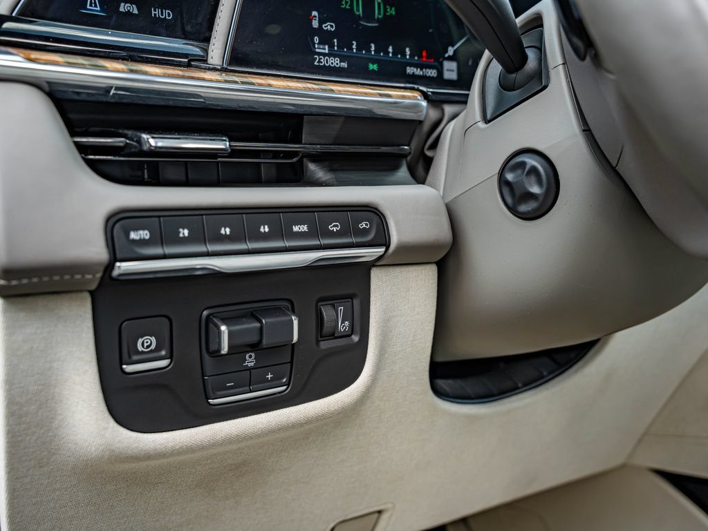 Used 2021 Cadillac Escalade Premium Luxury Platinum w/ Heavy-Duty Trailer Package AWD/4WD image 20