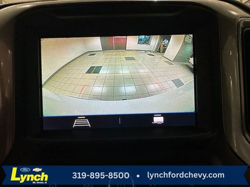 Used 2020 Chevrolet Silverado 1500 Custom w/ Custom Convenience Package image 4