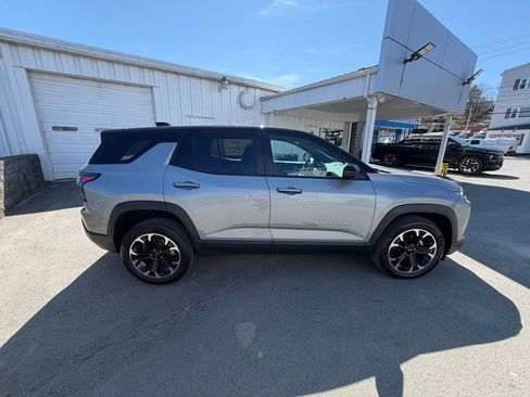 New 2026 Chevrolet Equinox LT image 6