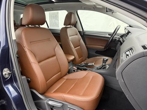 Used 2017 Volkswagen Golf Alltrack SE AWD/4WD image 28